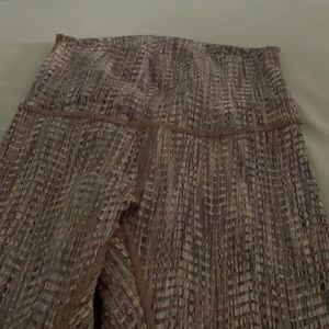 Patterned lulu lemon leggings